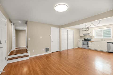 Tiny photo for 1245 SE Germond Avenue, Roseburg, OR 97470 (MLS # 220222614)