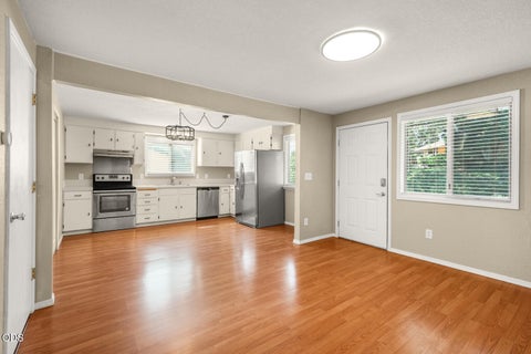 Tiny photo for 1245 SE Germond Avenue, Roseburg, OR 97470 (MLS # 220222614)