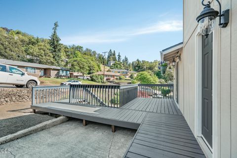 Tiny photo for 1245 SE Germond Avenue, Roseburg, OR 97470 (MLS # 220222614)