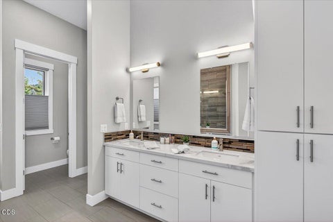 Tiny photo for 1812 Plateau Drive, Medford, OR 97504 (MLS # 220222579)