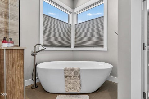 Tiny photo for 1812 Plateau Drive, Medford, OR 97504 (MLS # 220222579)