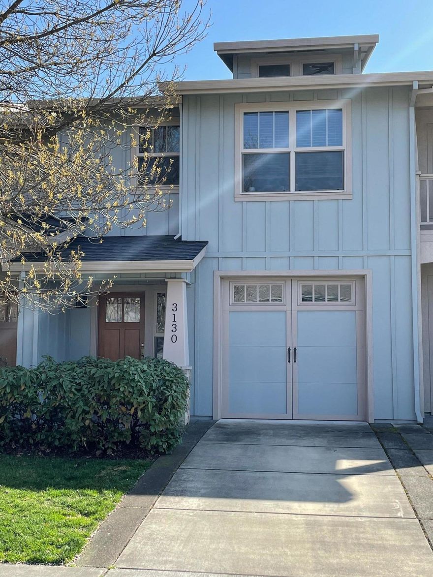 This is a wonderful craftsman style townhome in the well planned Alderwood Development. It offers two spacious master suites & 2 1/2 baths. Kitchen has upgraded stainless steel appliances, granite counters, wood flooring, breakfast bar is open to the dining & living areas & is perfect for entertaining. Has been rented for many years, currently vacant. Utilize as investment or primary residence. Association amenities include Clubhouse, Pool, Tennis Court, front yard landscaping and water. Convenient to RWC, professional medical offices, & Centennial Golf Course.