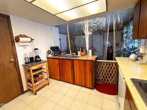 Tiny photo for 3037 Juniper Place, Malin, OR 97632 (MLS # 220226630)