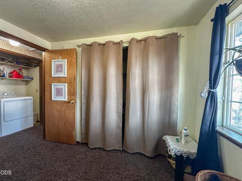 Tiny photo for 3037 Juniper Place, Malin, OR 97632 (MLS # 220226630)