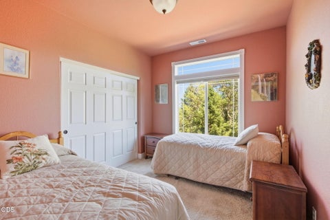 Tiny photo for 355 Madrone Ridge Drive, Grants Pass, OR 97527 (MLS # 220226141)