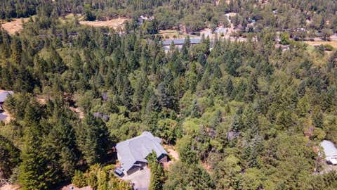 Tiny photo for 355 Madrone Ridge Drive, Grants Pass, OR 97527 (MLS # 220226141)