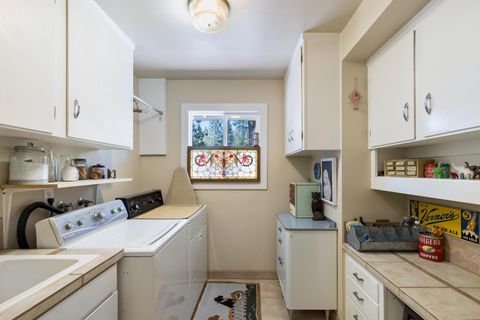 Tiny photo for 20518 Pine Vista Drive, Bend, OR 97702 (MLS # 220217556)