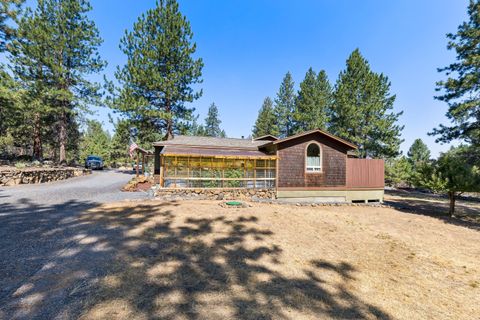 Tiny photo for 20518 Pine Vista Drive, Bend, OR 97702 (MLS # 220217556)