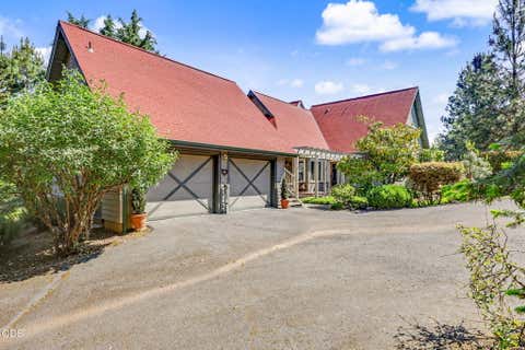 Tiny photo for 120 Wells Fargo Drive, Jacksonville, OR 97530 (MLS # 220223297)