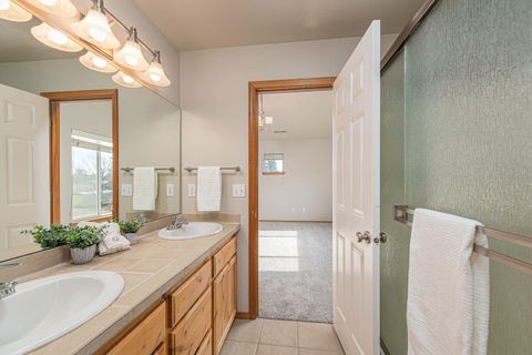 Tiny photo for 2424 SW Pumice Avenue, Redmond, OR 97756 (MLS # 220213558)