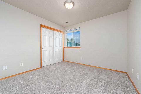 Tiny photo for 2424 SW Pumice Avenue, Redmond, OR 97756 (MLS # 220213558)