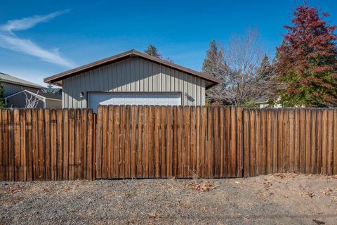 Tiny photo for 2424 SW Pumice Avenue, Redmond, OR 97756 (MLS # 220213558)