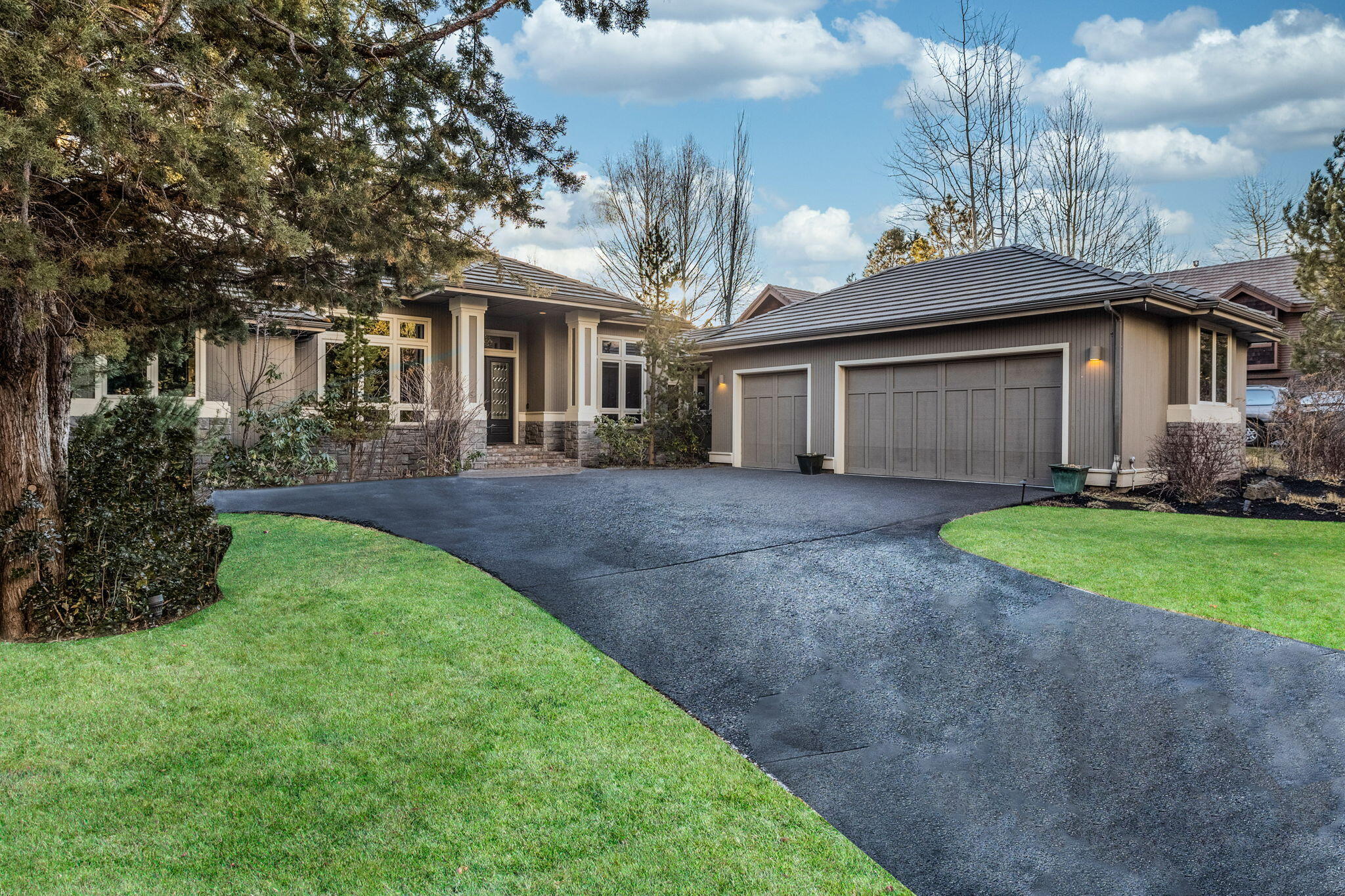 Broken Top - Residential