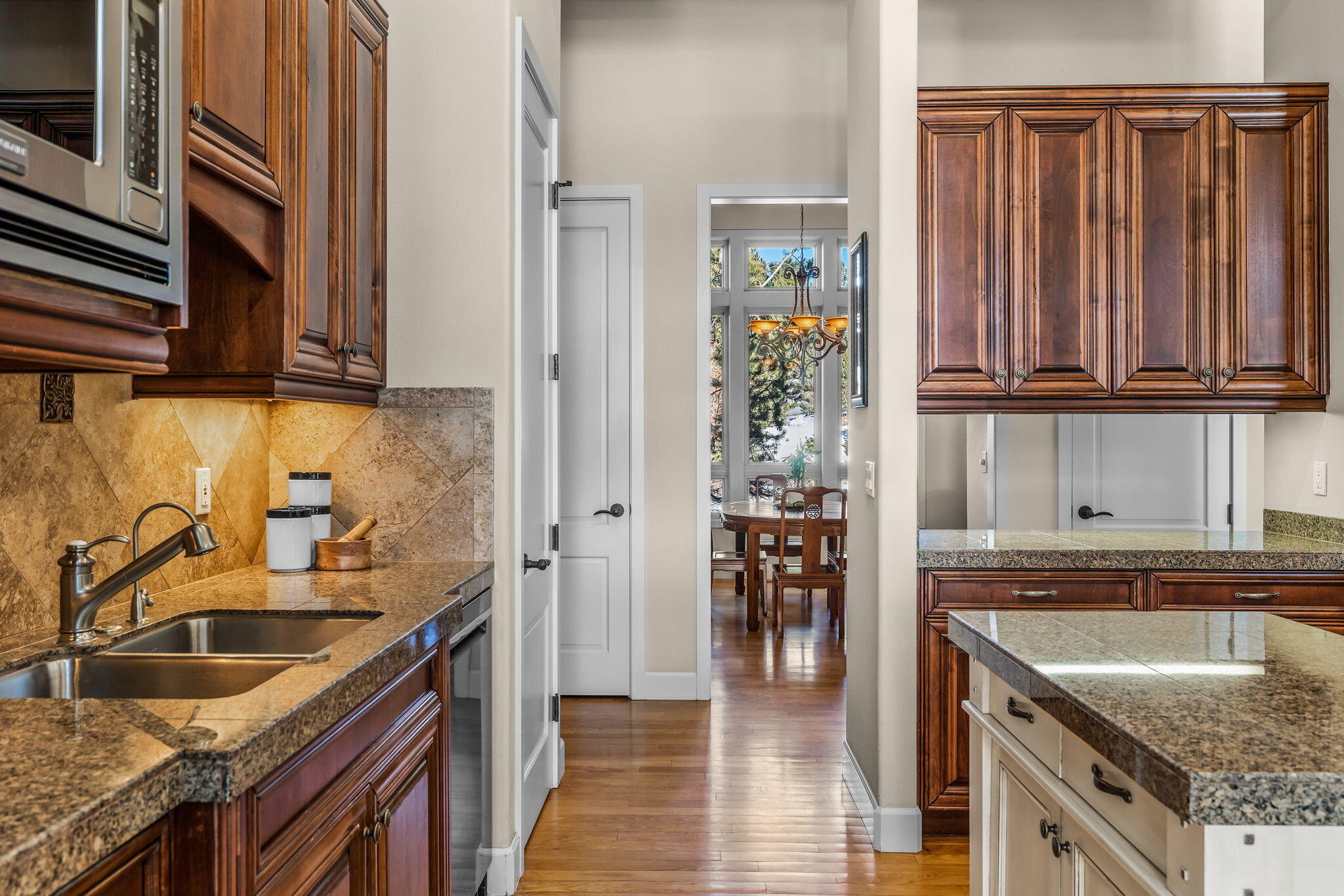 Broken Top - Residential