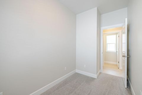 Tiny photo for 868 NW 19th Street, Redmond, OR 97756 (MLS # 220219241)