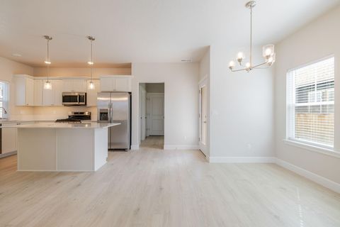 Tiny photo for 868 NW 19th Street, Redmond, OR 97756 (MLS # 220219241)