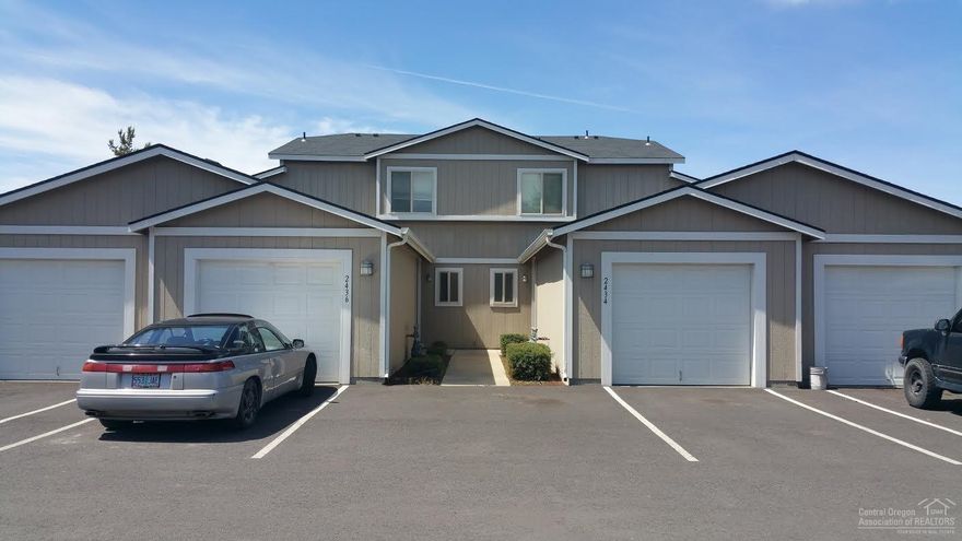 Quality built, well-maintained quadraplexes. These properties have all the amenities. Cozy gas fireplace in living rooms, kitchens come with range/oven, microwave, refrigerator & dishwasher. Each unit has a patio/deck with landscaping and sprinkler system. High income-producing, great investment! Muse be sold together with 2442-2448 SW 23rd St and 2452-2458 SW 23rd St. Price includes all three properties.