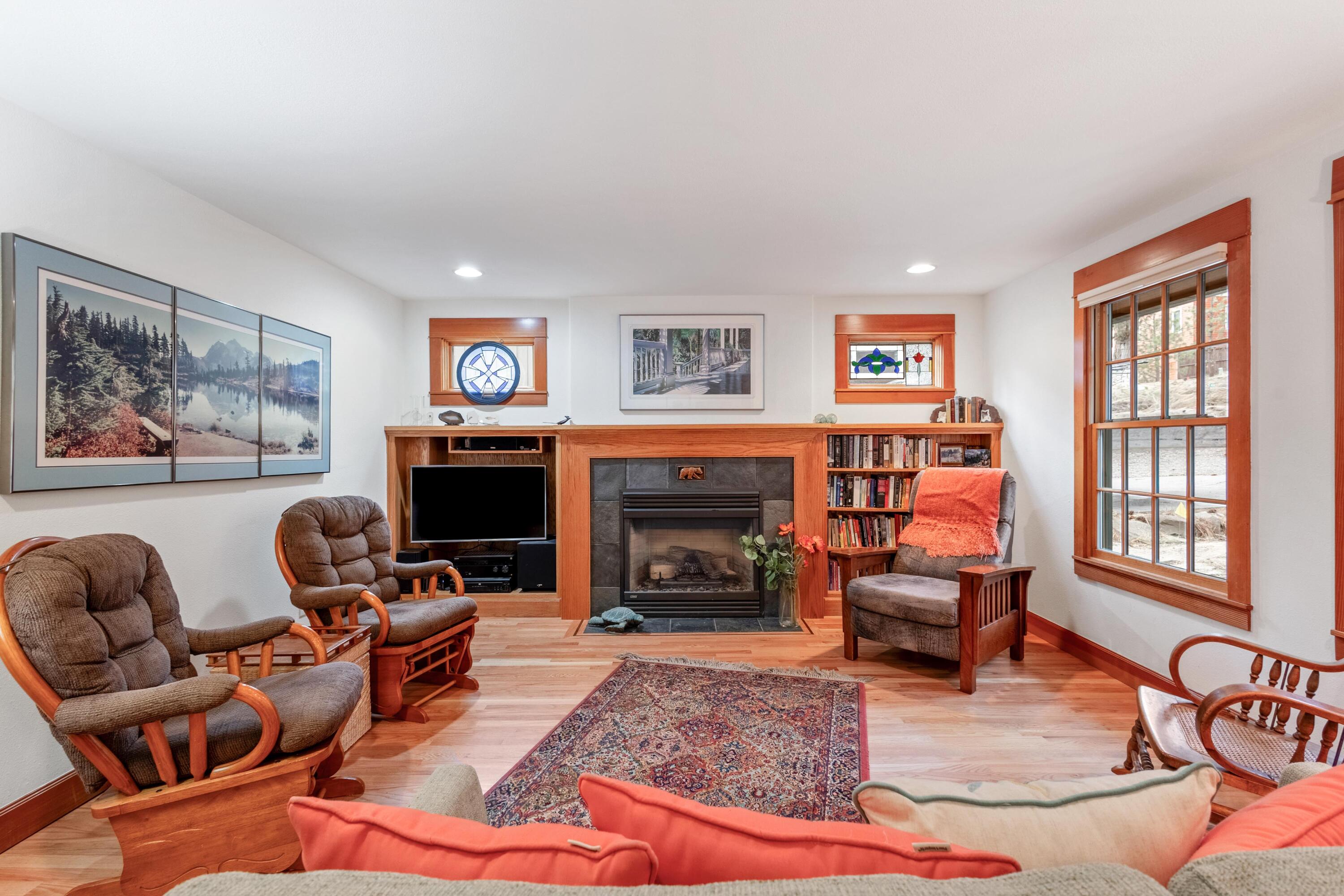 1817 SW Knoll Avenue