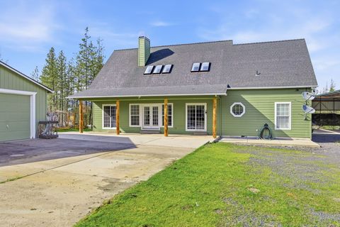 Tiny photo for 10060 Butte Falls Highway, Eagle Point, OR 97524 (MLS # 220220102)