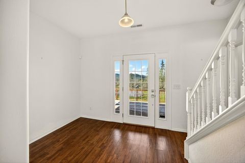 Tiny photo for 10060 Butte Falls Highway, Eagle Point, OR 97524 (MLS # 220220102)