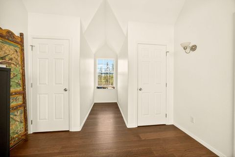 Tiny photo for 10060 Butte Falls Highway, Eagle Point, OR 97524 (MLS # 220220102)