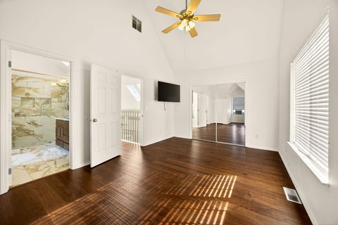 Tiny photo for 10060 Butte Falls Highway, Eagle Point, OR 97524 (MLS # 220220102)