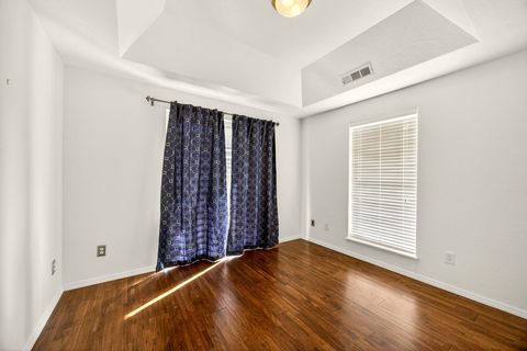 Tiny photo for 10060 Butte Falls Highway, Eagle Point, OR 97524 (MLS # 220220102)