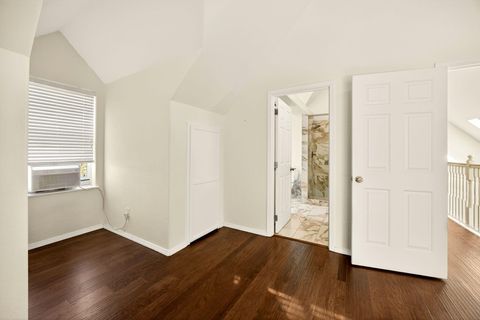 Tiny photo for 10060 Butte Falls Highway, Eagle Point, OR 97524 (MLS # 220220102)