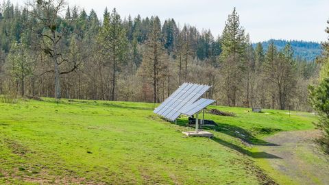 Tiny photo for 10060 Butte Falls Highway, Eagle Point, OR 97524 (MLS # 220220102)