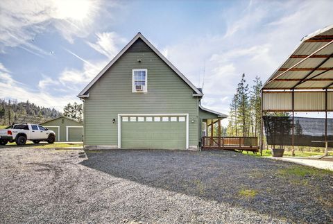 Tiny photo for 10060 Butte Falls Highway, Eagle Point, OR 97524 (MLS # 220220102)