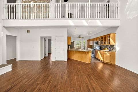 Tiny photo for 10060 Butte Falls Highway, Eagle Point, OR 97524 (MLS # 220220102)