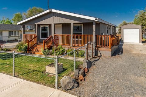 Tiny photo for 472 SE 7th Street, Madras, OR 97741 (MLS # 220220686)