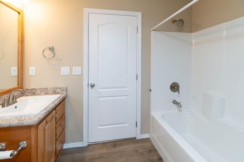 Tiny photo for 472 SE 7th Street, Madras, OR 97741 (MLS # 220220686)