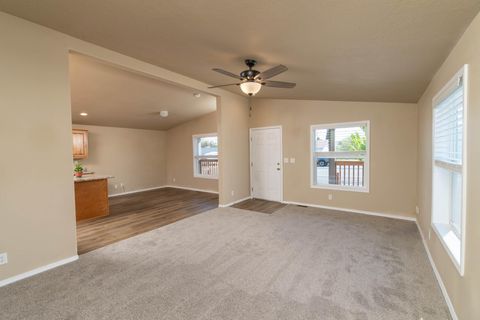 Tiny photo for 472 SE 7th Street, Madras, OR 97741 (MLS # 220220686)
