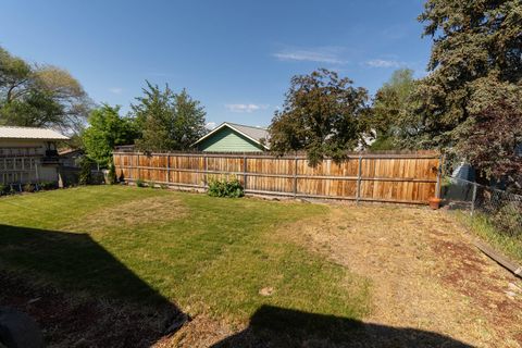 Tiny photo for 472 SE 7th Street, Madras, OR 97741 (MLS # 220220686)