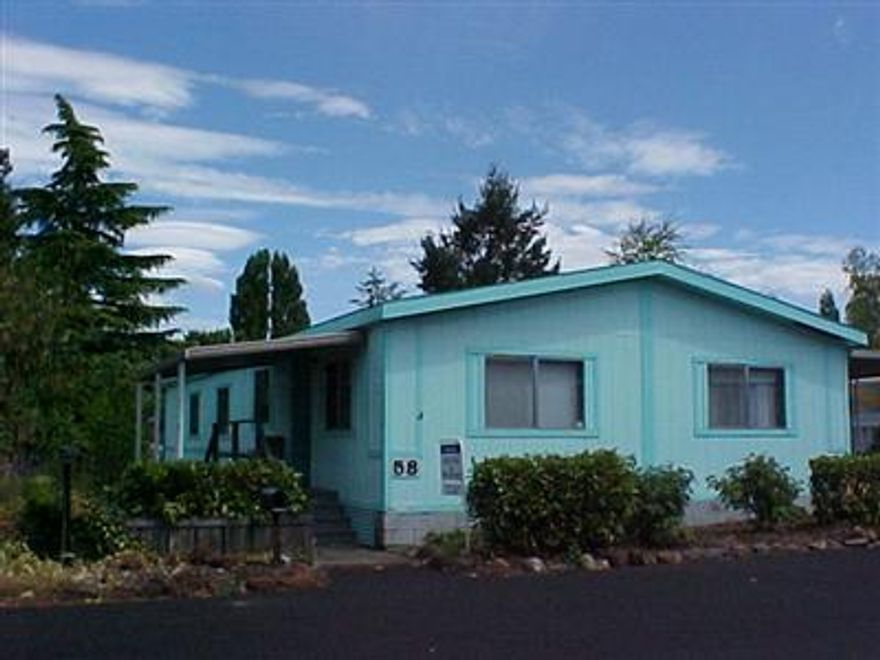 Well Maintained Fleetwood 56'x28' double wide mobile home established Candlewood MH Park with hard to find 3 bdrms and 2 baths. Spacious open and roomy 1568 sq ft. Low maintenance yard with fruit trees and room for garden. Priced right @ $28,500. Senior Park, very quiet.