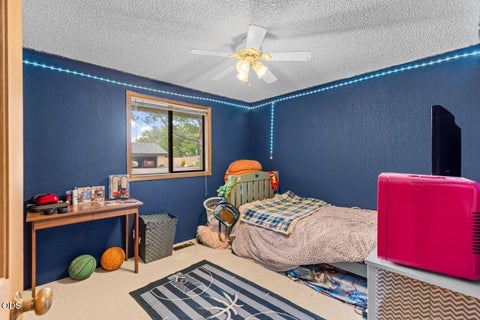 Tiny photo for 1000 La Loma Drive, Medford, OR 97504 (MLS # 220227212)