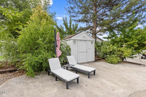 Tiny photo for 1000 La Loma Drive, Medford, OR 97504 (MLS # 220227212)