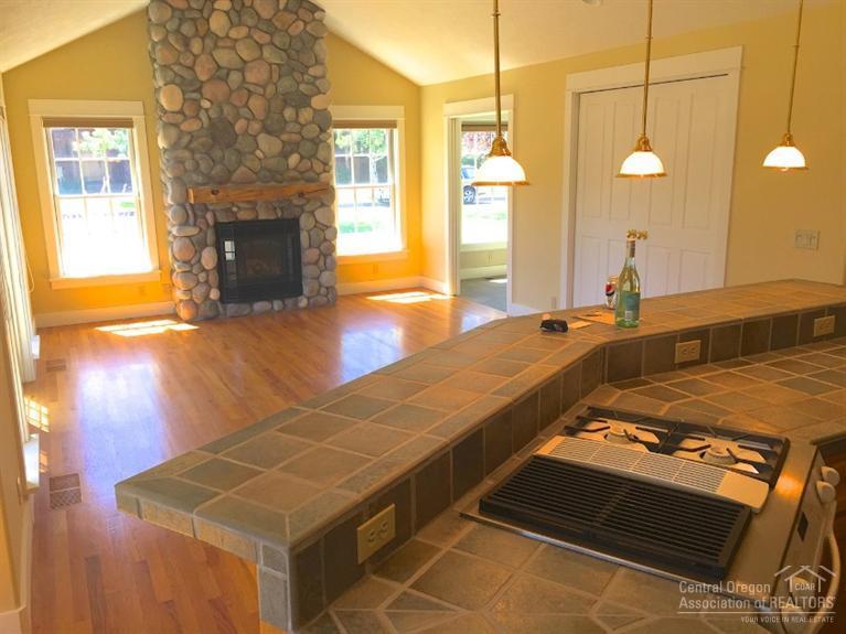 Pine Meadow Vill - Residential