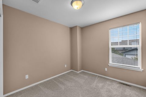 Tiny photo for 61703 Tulip Way, Bend, OR 97702 (MLS # 220219430)