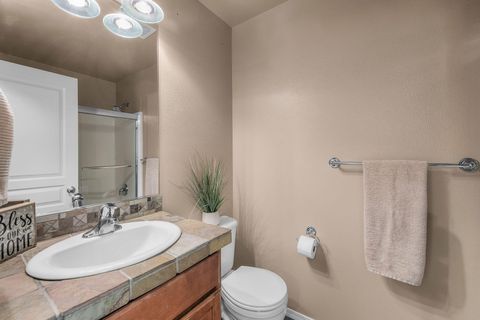 Tiny photo for 61703 Tulip Way, Bend, OR 97702 (MLS # 220219430)