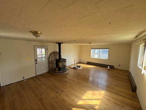Tiny photo for 3444 Chelsea Street, Klamath Falls, OR 97601 (MLS # 220217714)