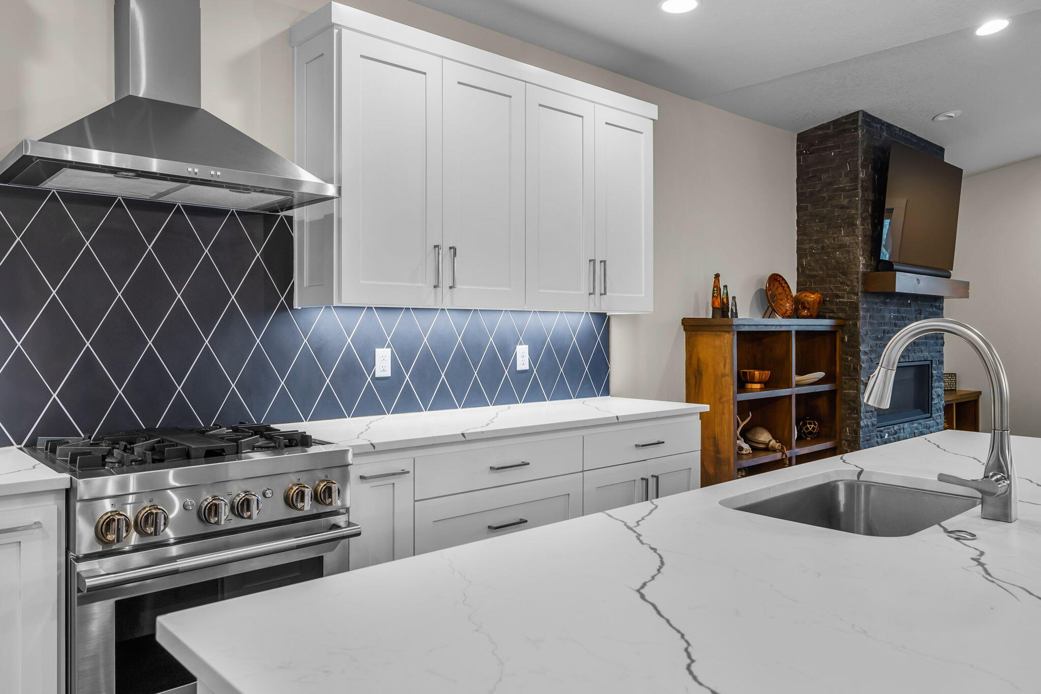 Marken Summit - Residential