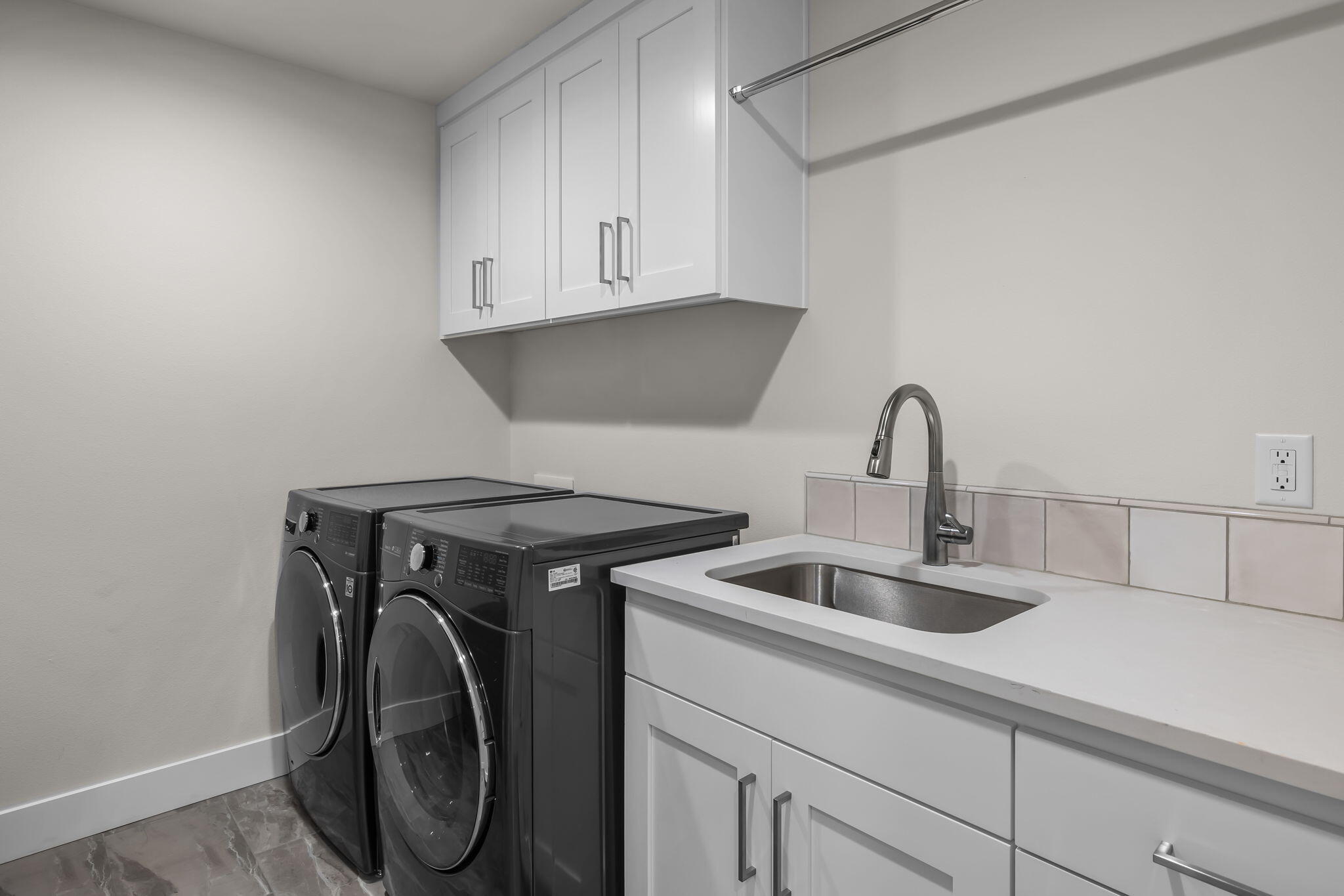 Marken Summit - Residential