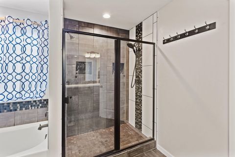 Tiny photo for 110 Linton Way, Eagle Point, OR 97524 (MLS # 220214075)