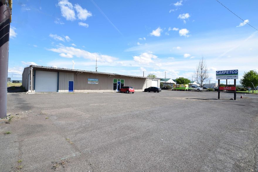 Fratzke Commercial Real Estate Advisors, Inc., is proud to be the exclusive brokerage marketing 1598 S Highway 97 in Redmond, Oregon for sale. This property is located in the Redmond Opportunity Zone and the Enterprise Zone.

Originally constructed in 1968, the single-story building is a steel structure with metal skin and metal roof. Property is Zoned C-1, Strip Service Commercial and is located on the east side of State Highway 97 in Redmond, Oregon with AADT over 56,000 estimated in 2022.

• Site Improvements/Parking: Excess land east of building.
• Infrastructure: The City of Redmond provides for water and sewer.
• Zoned C1- Strip Service Commercial
• Located in the Redmond Enterprise Zone
• Located in the Redmond Opportunity Zone
• Current Month-to-Month Cash Flow - $4,900
(Carpetco, Food Cart with drive-thru, Carlson Sign)
• Estimated AADT over 56,000 in 2022