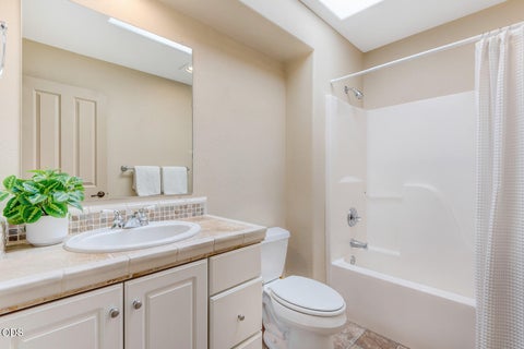 Tiny photo for 61524 Tam McArthur Loop, Bend, OR 97702 (MLS # 220226749)
