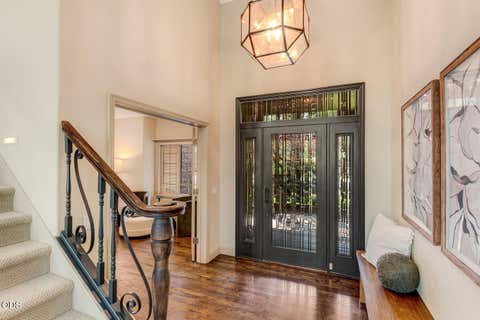 Tiny photo for 61524 Tam McArthur Loop, Bend, OR 97702 (MLS # 220226749)
