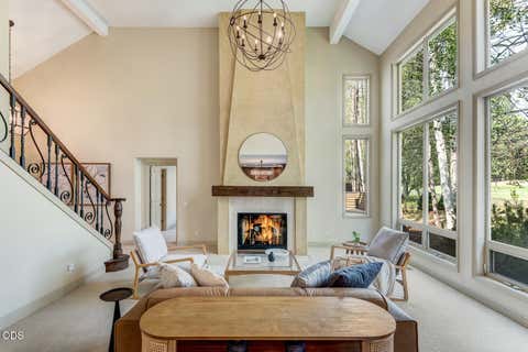 Tiny photo for 61524 Tam McArthur Loop, Bend, OR 97702 (MLS # 220226749)