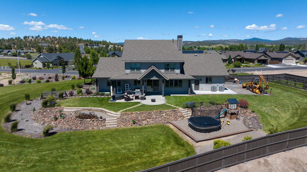 Saddle Ridge - Residential